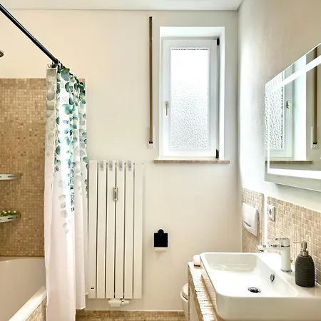 E&k Living - - Design - Kitchen - Free Parking