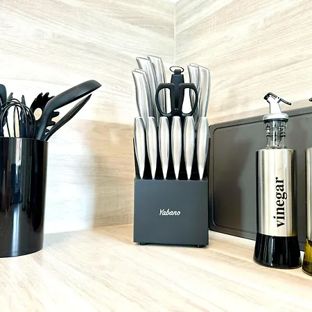 E&k Living - - Design - Kitchen - Free Parking Apartment *
