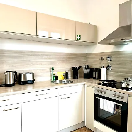 E&k Living - - Design - Kitchen - Free Parking Apartment